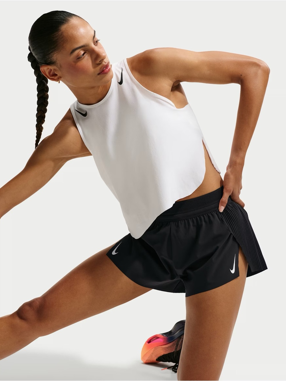 Nike Women’s Aeroswift Black Athletic Shorts - Picture 3 of 9